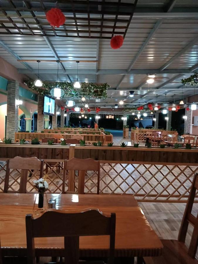 Sunshine View Hotel And Restaurant Corozal Exterior foto