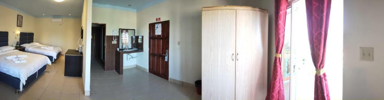 Sunshine View Hotel And Restaurant Corozal Exterior foto